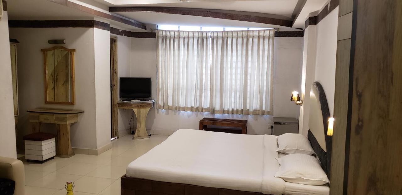 Sarovar Hotel วิสาขปัตนัม ภายนอก รูปภาพ