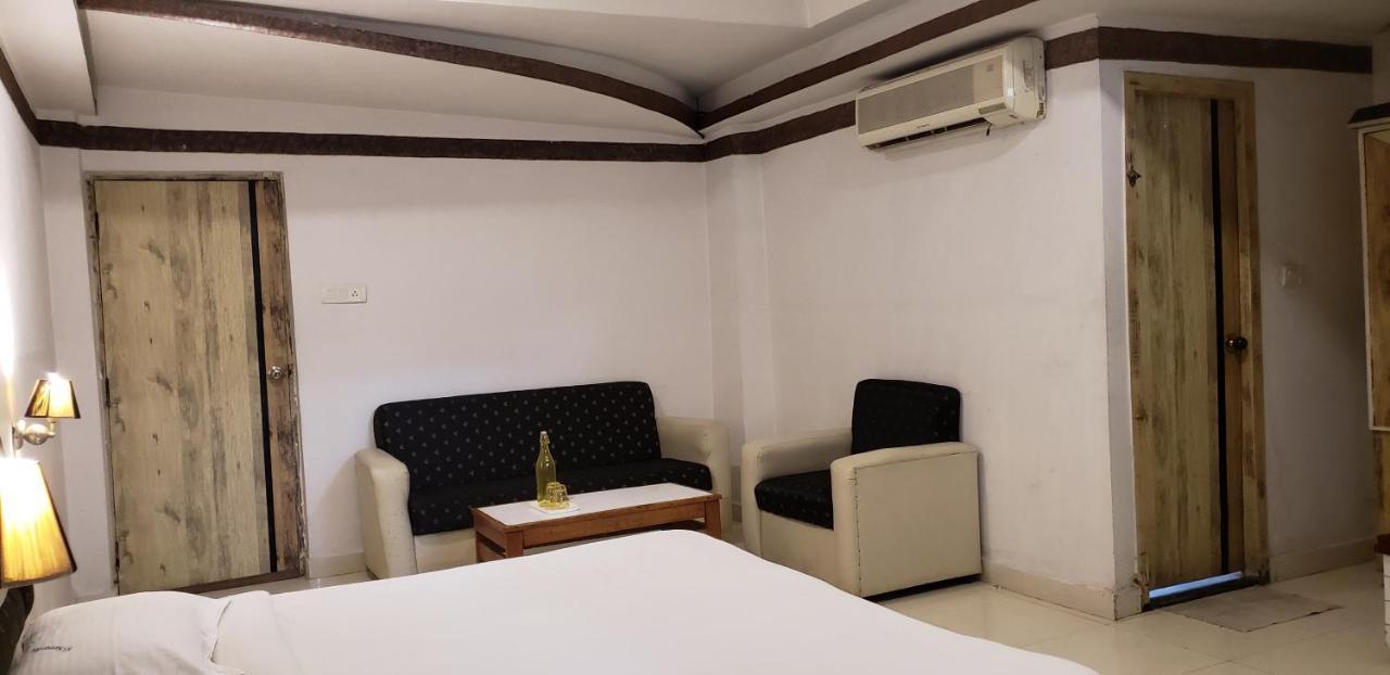 Sarovar Hotel วิสาขปัตนัม ภายนอก รูปภาพ